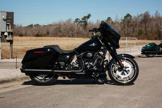 HARLEY-DAVIDSON STREET GLIDE HARLEY-DAVIDSON STREET GLIDE